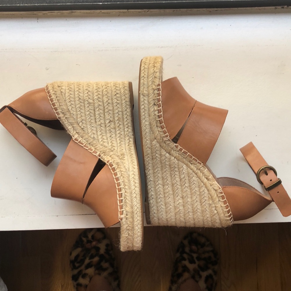 Nude wedges